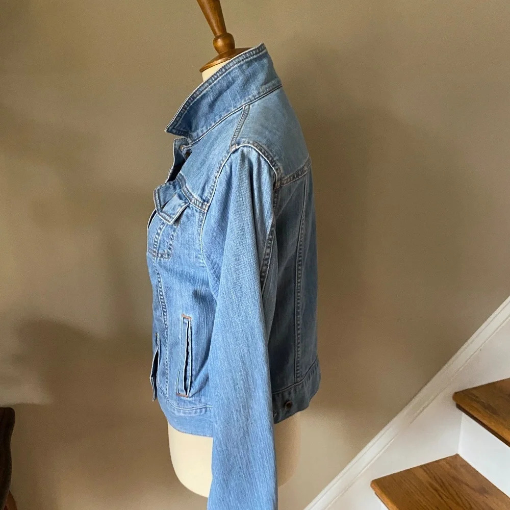 L.L. Bean Light Wash Denim Jean Jacket XS - Picture 2 of 7